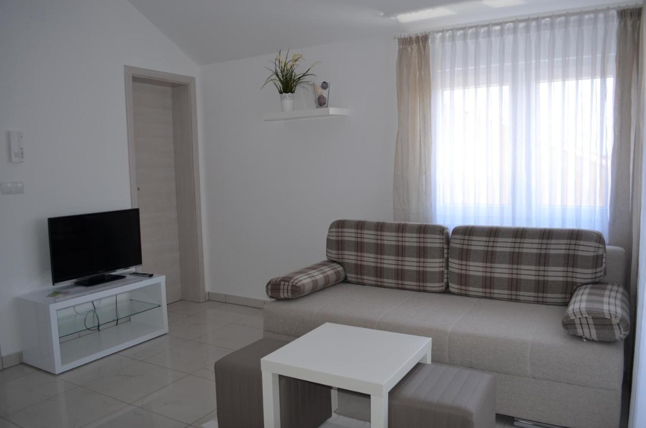 Apartments Susec Башка Экстерьер фото